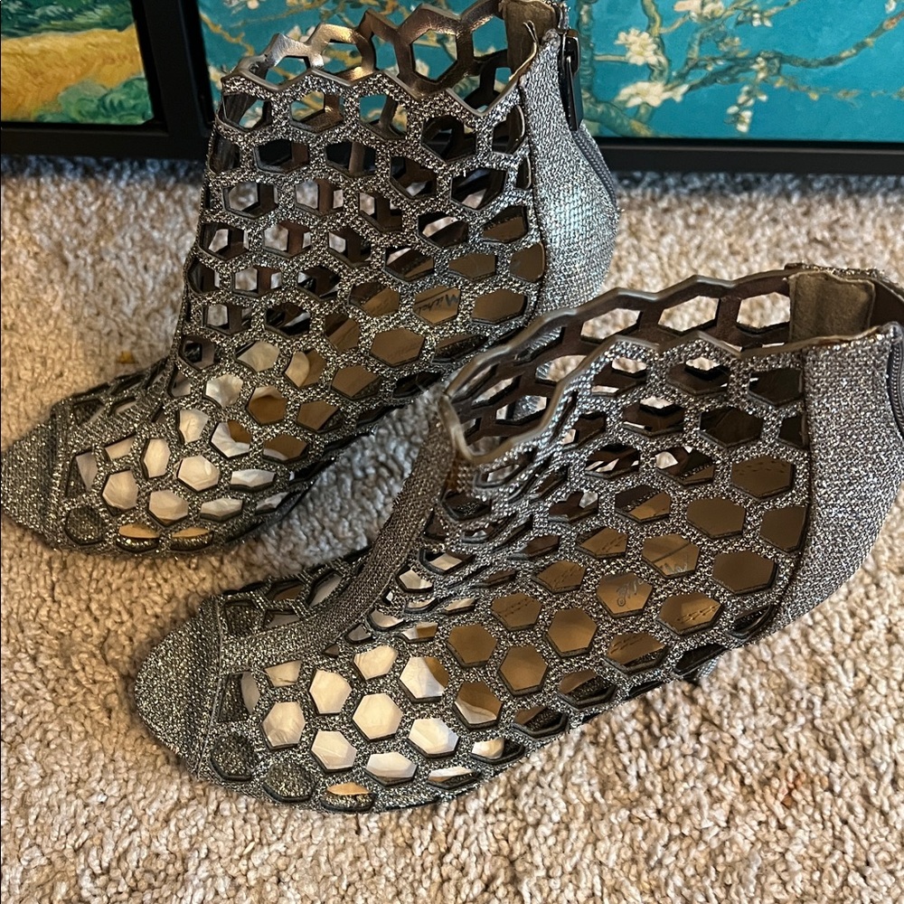 Anne Michelle Silver Cutout Heels